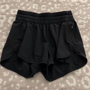Lululemon Tracker Short 4”